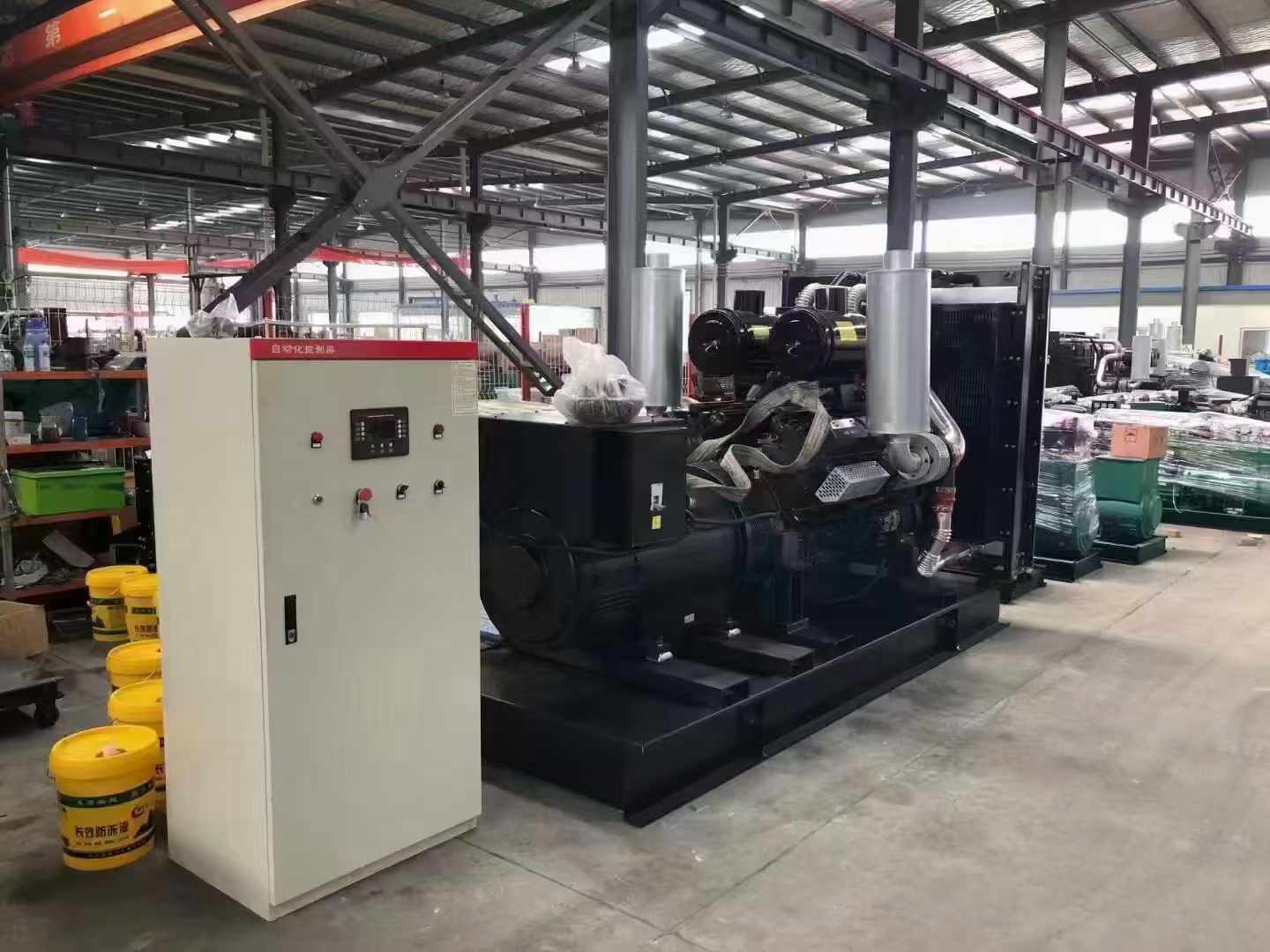 山亭柴油发电机运行时的噪音和振动水平如何?